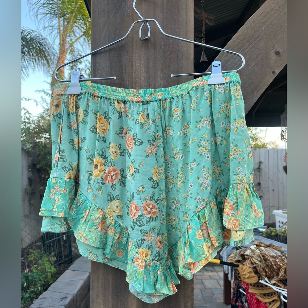 Spell Melody frill shorts size XL - Picture 11 of 17